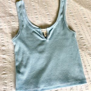 Crop top tank top